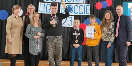 Powiększ grafikę: nasza-reprezentacja-w-gdanskiej-lidze-boccie-492455.jpg